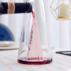 Unique's Transparent Wine Decanter