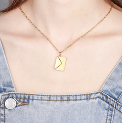 Unique's Envelope Necklace